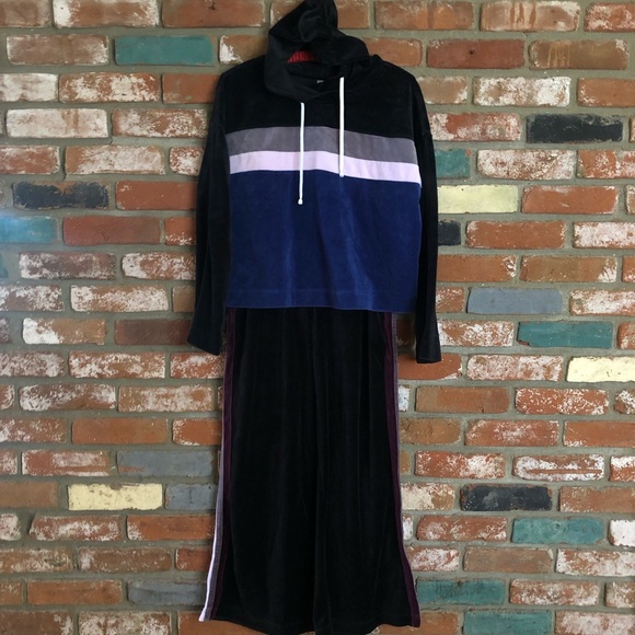 Fabletics Georgina Edith Velour 2-piece Sweater and Pants Set - Picture 3 of 14